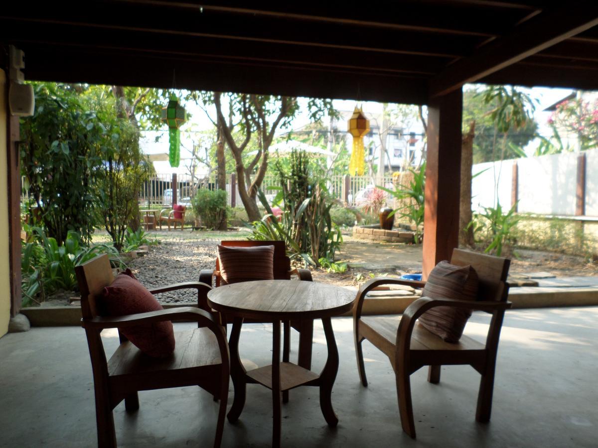 Baanwealaa Guesthouse (Adults Only) Chiang Mai Exterior foto